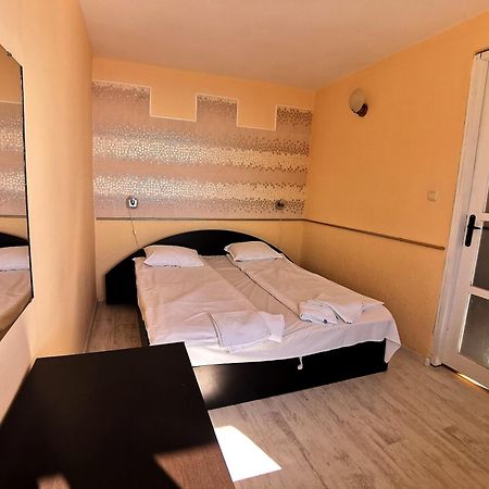 Family Hotel White House Pomorie Ngoại thất bức ảnh