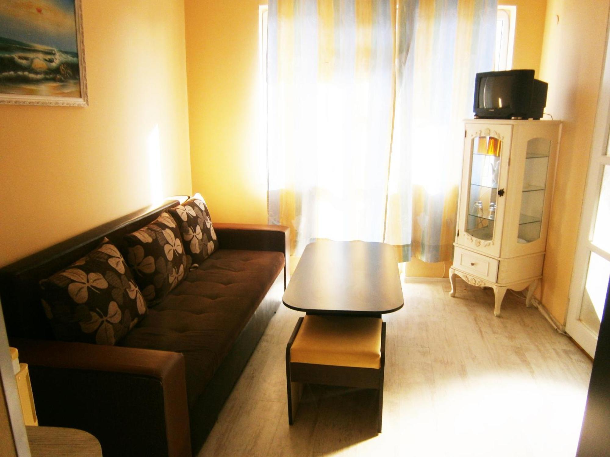 Family Hotel White House Pomorie Ngoại thất bức ảnh
