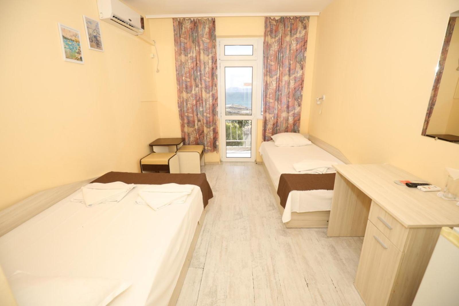 Family Hotel White House Pomorie Ngoại thất bức ảnh