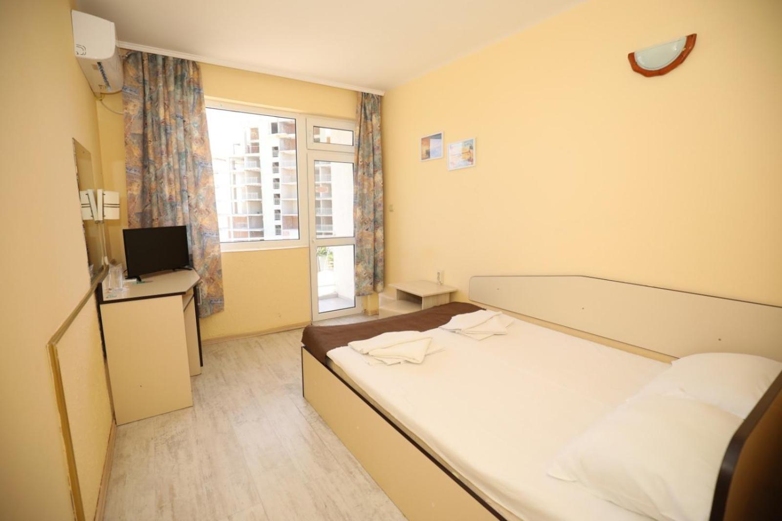 Family Hotel White House Pomorie Ngoại thất bức ảnh